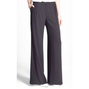 Chelsea28 Pleated Wide-Leg Trousers Size 4 Black